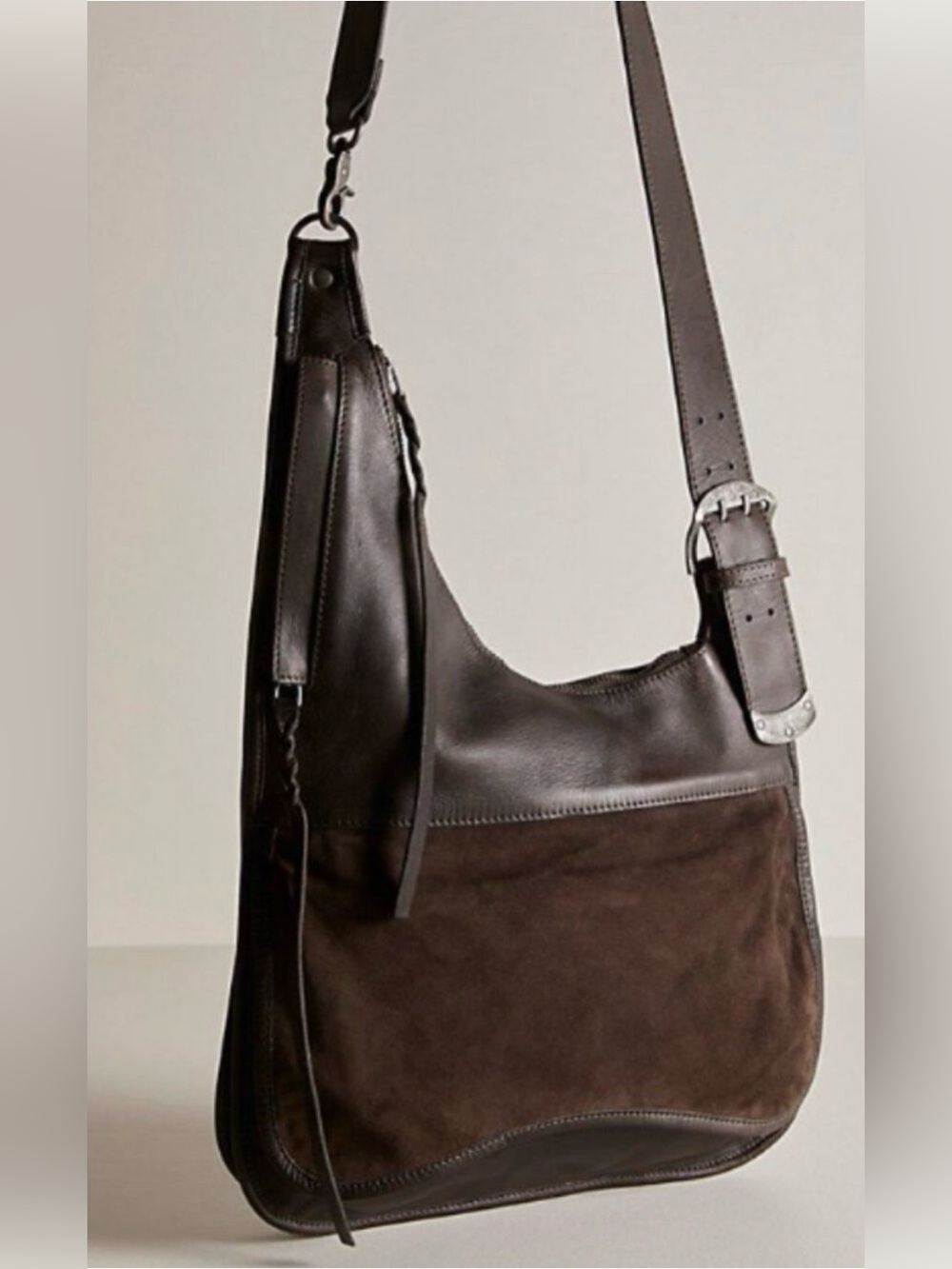 EUC WE THE FREE Roots Revival Sling Shoulder Crossbody Bag in Espresso - Picture 2 of 16